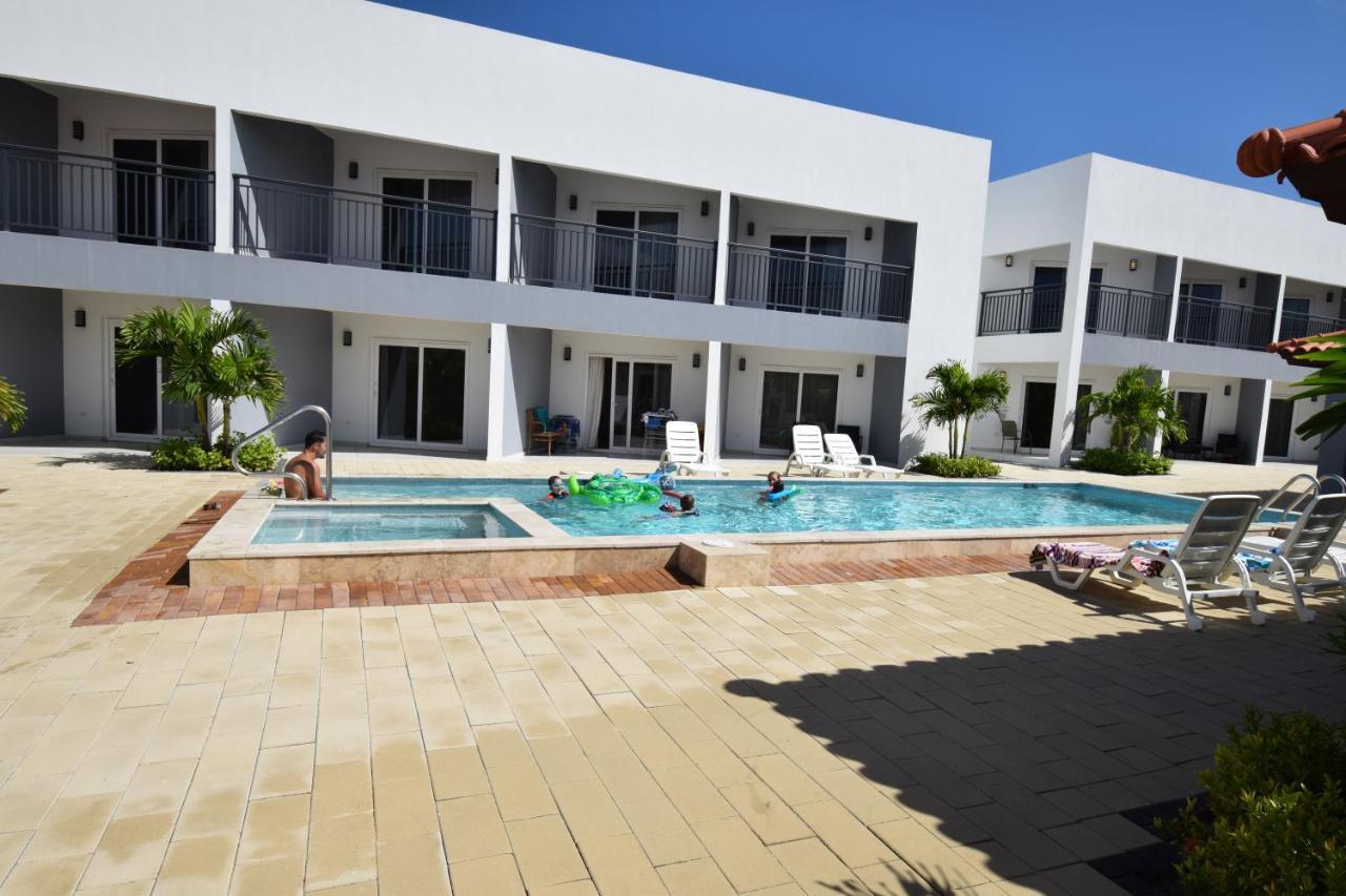 شاطئ بالم Arena Condos Aruba - Few Steps From Eagle Beach! المظهر الخارجي الصورة