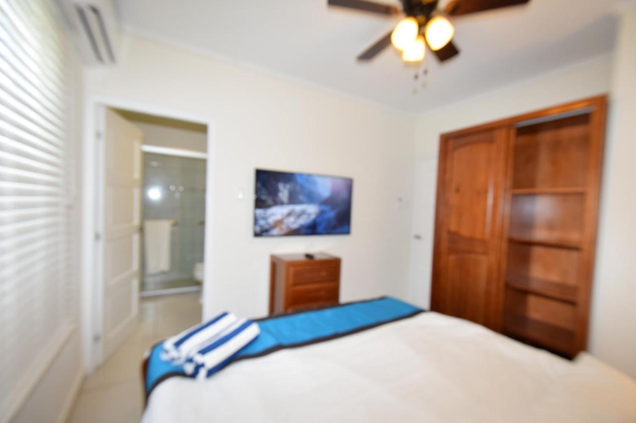 شاطئ بالم Arena Condos Aruba - Few Steps From Eagle Beach! المظهر الخارجي الصورة