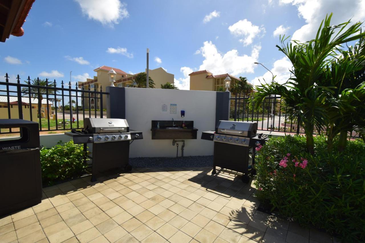 شاطئ بالم Arena Condos Aruba - Few Steps From Eagle Beach! المظهر الخارجي الصورة